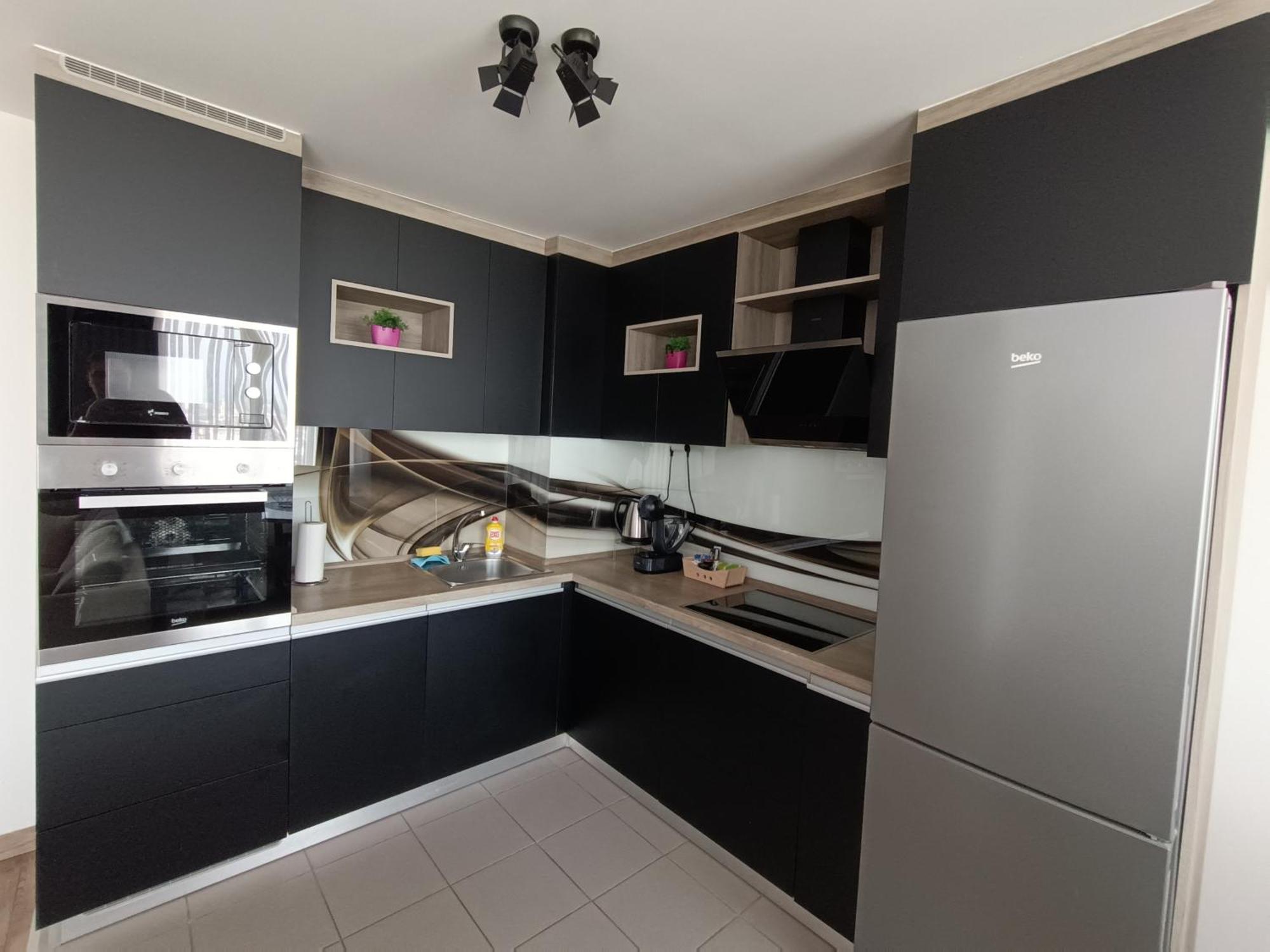 18Th & 16H Floor Secure Luxury Condos With Pool & Fitness Included In Price Skopje Exterior foto