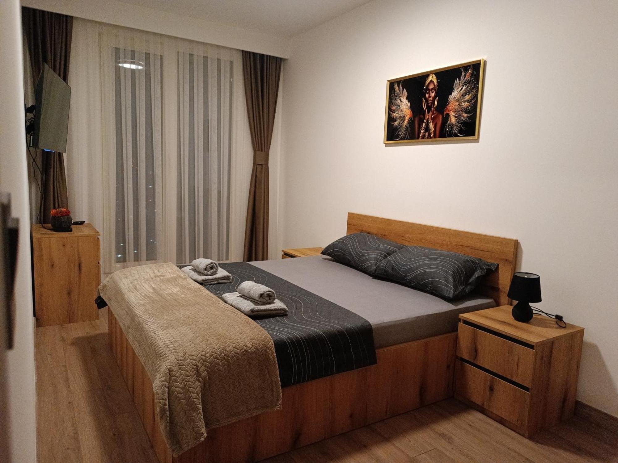 18Th & 16H Floor Secure Luxury Condos With Pool & Fitness Included In Price Skopje Exterior foto